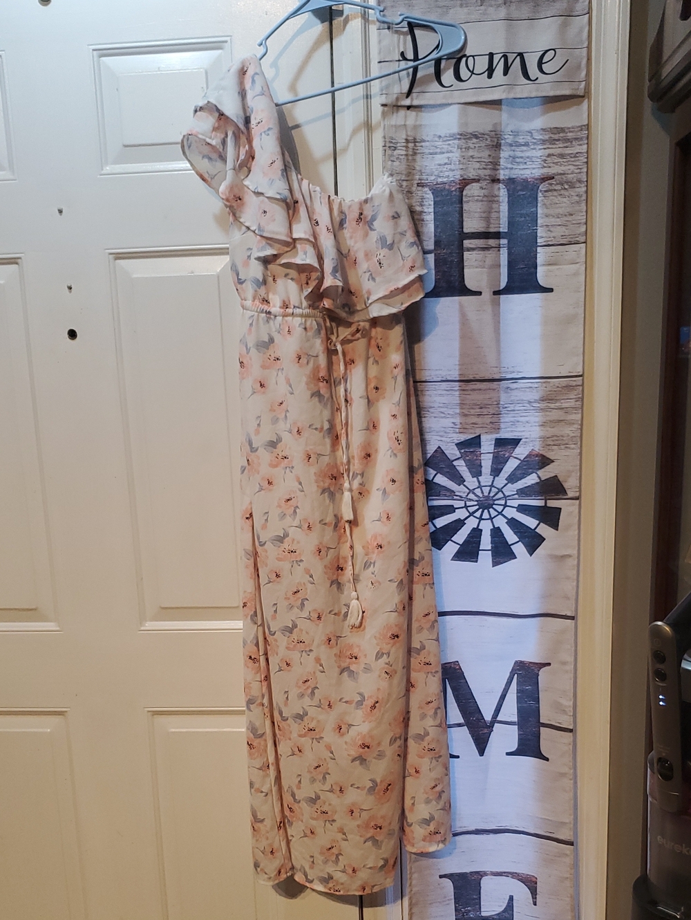 miami One-Shoulder Floral Maxi Dress in Peach and Cream